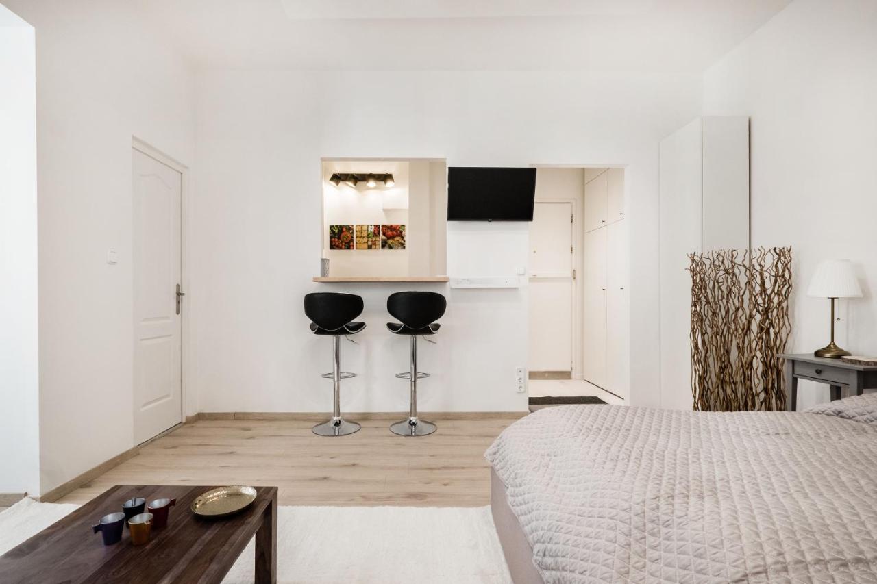 Viktoria Design Studio Apartment Будапеща Екстериор снимка