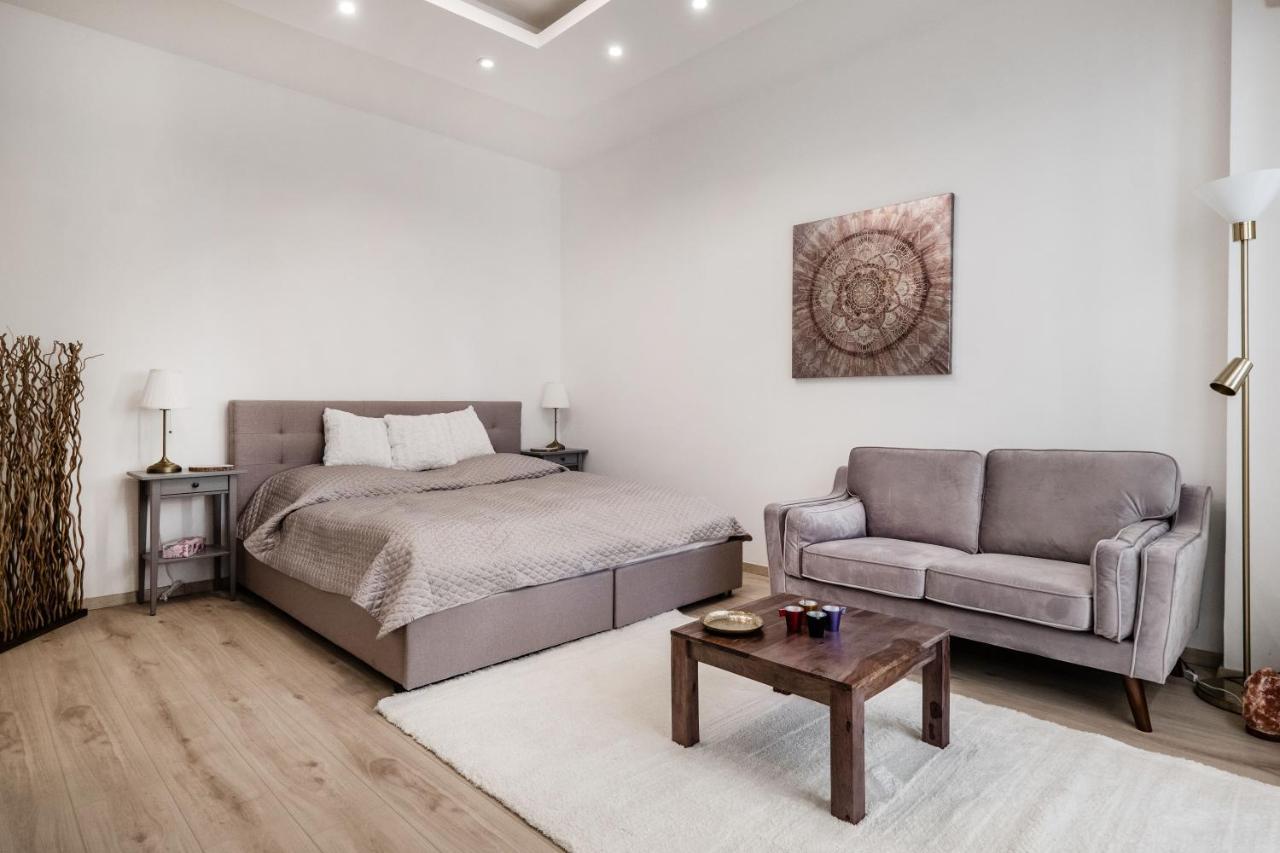 Viktoria Design Studio Apartment Будапеща Екстериор снимка